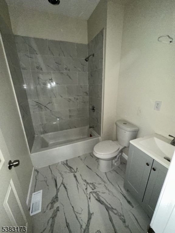 377 Littleton Ave, Newark City, NJ 07103 — photo 4