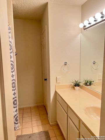 10955 Wurzbach Rd Apt 403, San Antonio, TX 78230