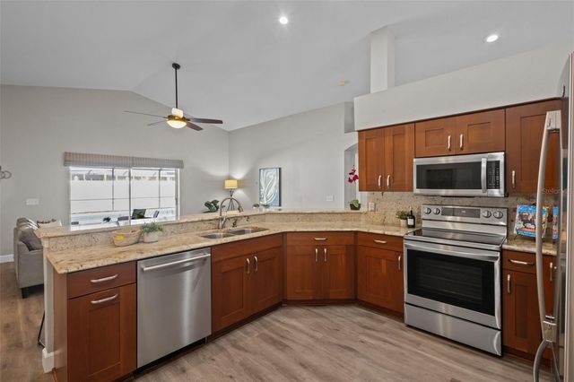 3617 TREELINE DRIVE, Valrico, FL 33596
