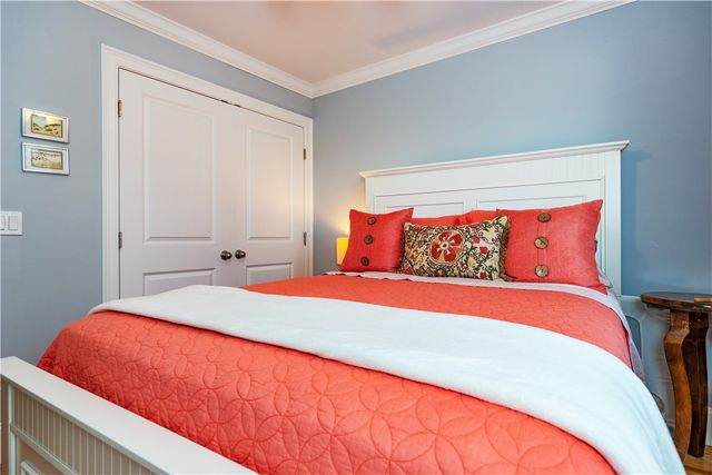 19 Eustis Avenue, Newport, RI 02840