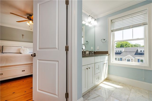 19 Eustis Avenue, Newport, RI 02840
