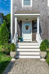 19 Eustis Avenue, Newport, RI 02840