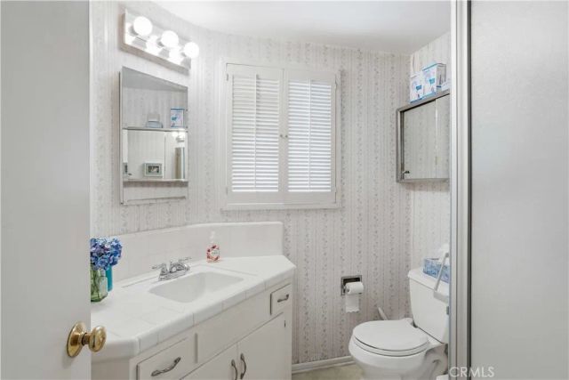 14951 Gilmore, Van Nuys, CA 91411