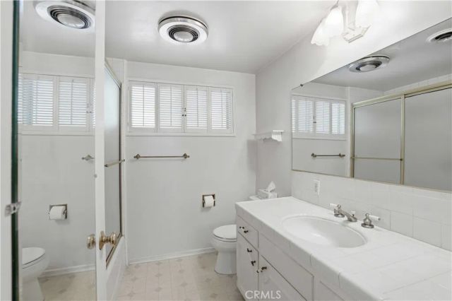 14951 Gilmore, Van Nuys, CA 91411