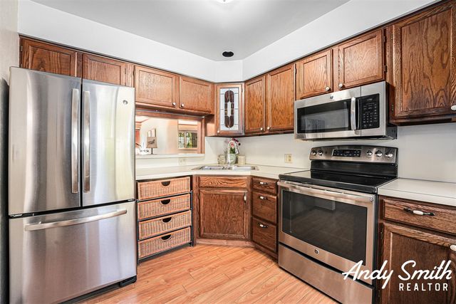 3436 Eagle Ridge Court, Grand Rapids, MI 49525