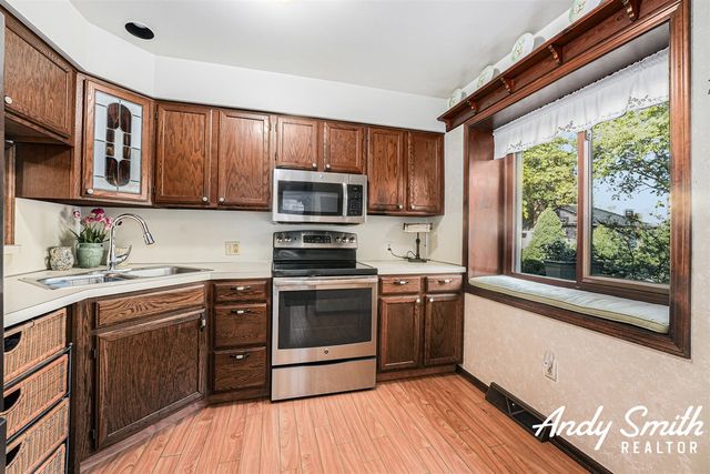 3436 Eagle Ridge Court, Grand Rapids, MI 49525