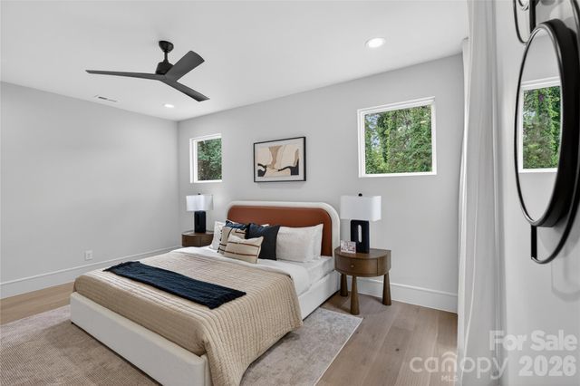 2616 Revolution Park Drive, Charlotte, NC 28208