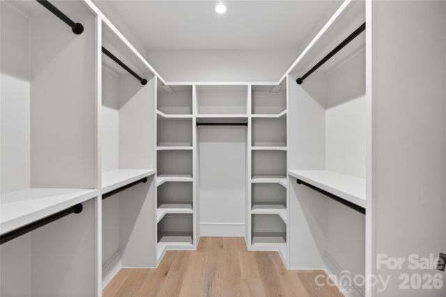 2616 Revolution Park Drive, Charlotte, NC 28208