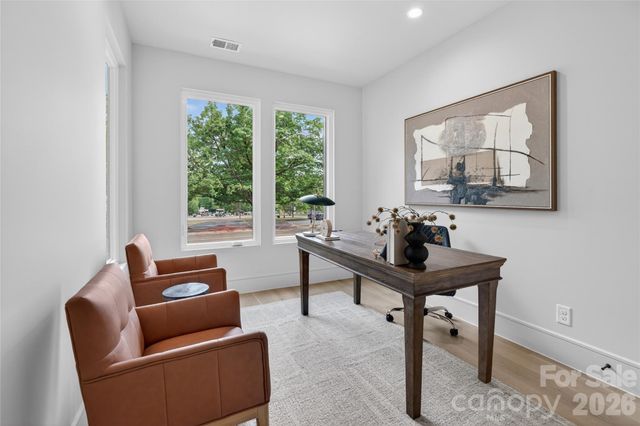 2616 Revolution Park Drive, Charlotte, NC 28208