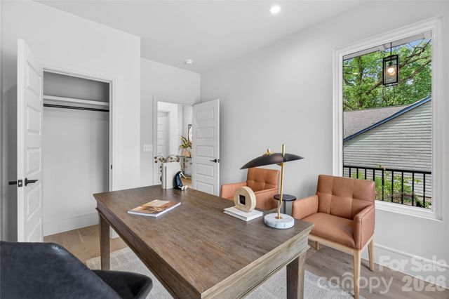2616 Revolution Park Drive, Charlotte, NC 28208