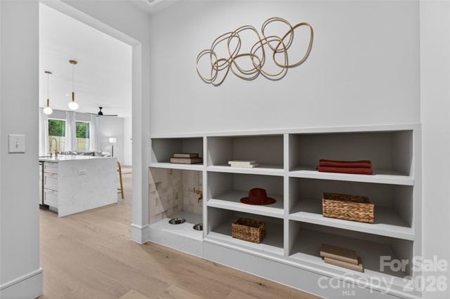 2616 Revolution Park Drive, Charlotte, NC 28208