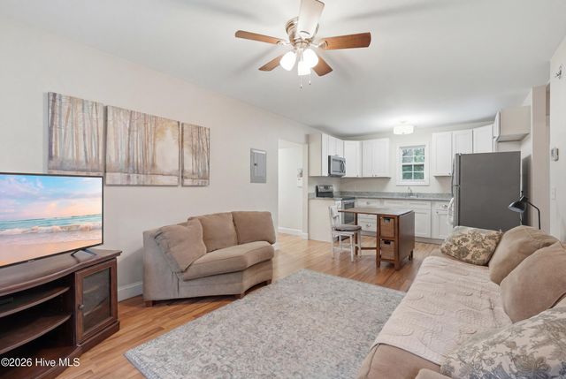 458 Annandale Trace, Hampstead, NC 28443