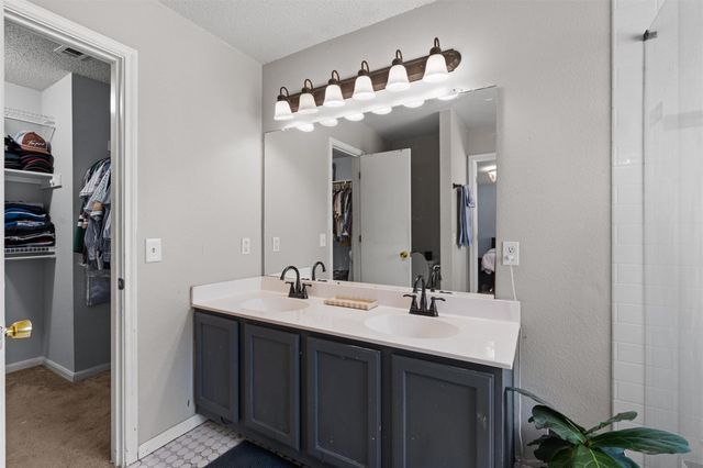 372 Tobin DR, Buda, TX 78610