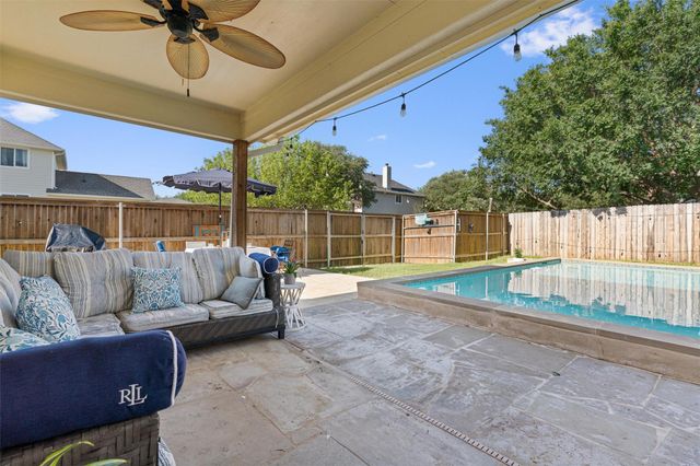 372 Tobin DR, Buda, TX 78610