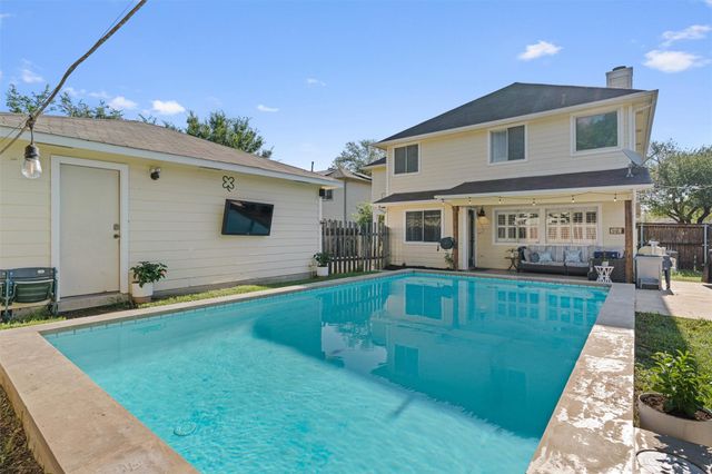 372 Tobin DR, Buda, TX 78610