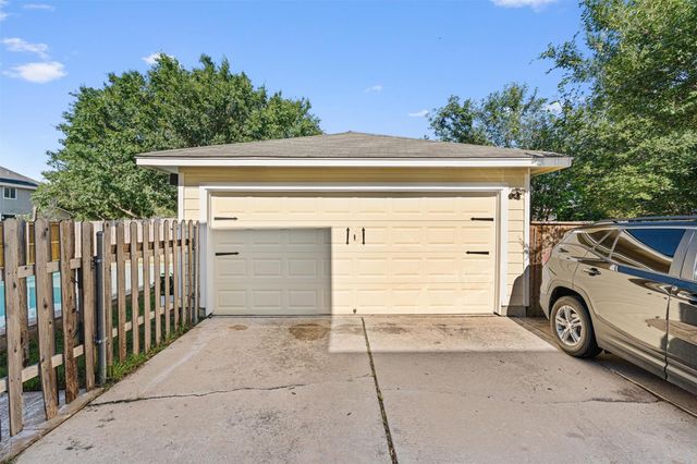 372 Tobin DR, Buda, TX 78610