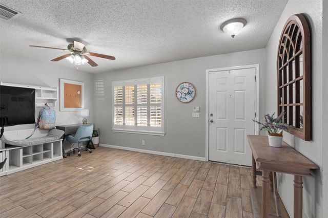 372 Tobin DR, Buda, TX 78610
