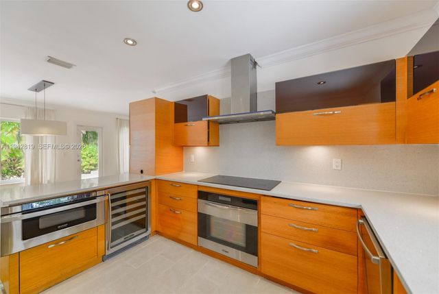 911 Mariana Ave, Coral Gables, FL 33134