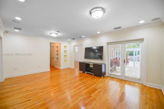 911 Mariana Ave, Coral Gables, FL 33134