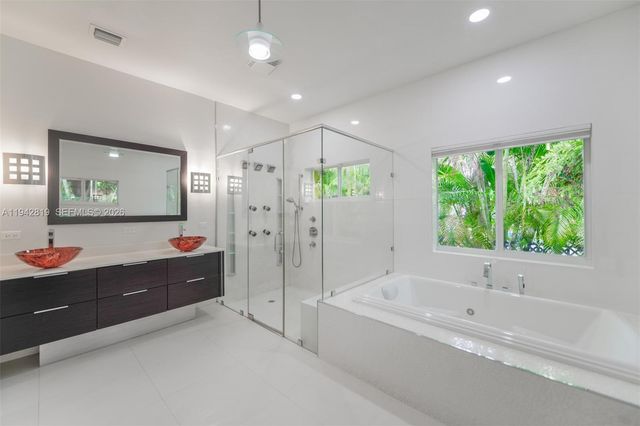 911 Mariana Ave, Coral Gables, FL 33134