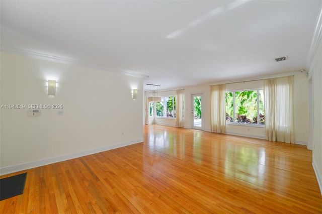 911 Mariana Ave, Coral Gables, FL 33134