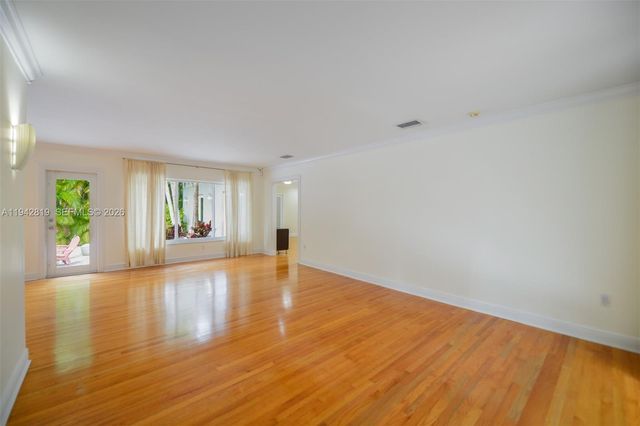 911 Mariana Ave, Coral Gables, FL 33134