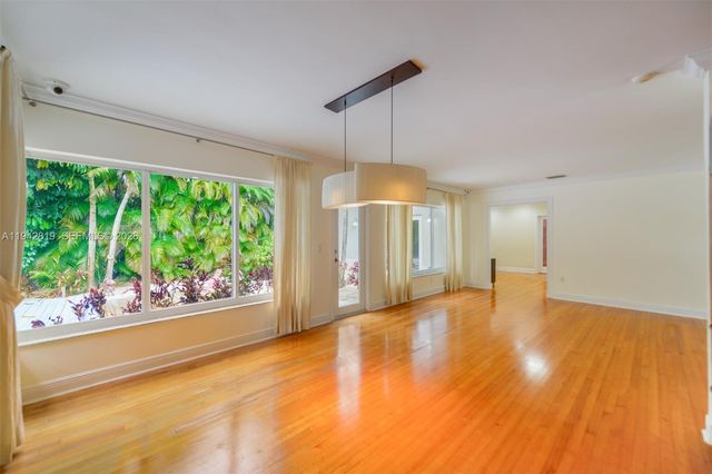 911 Mariana Ave, Coral Gables, FL 33134