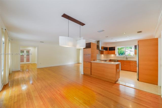 911 Mariana Ave, Coral Gables, FL 33134