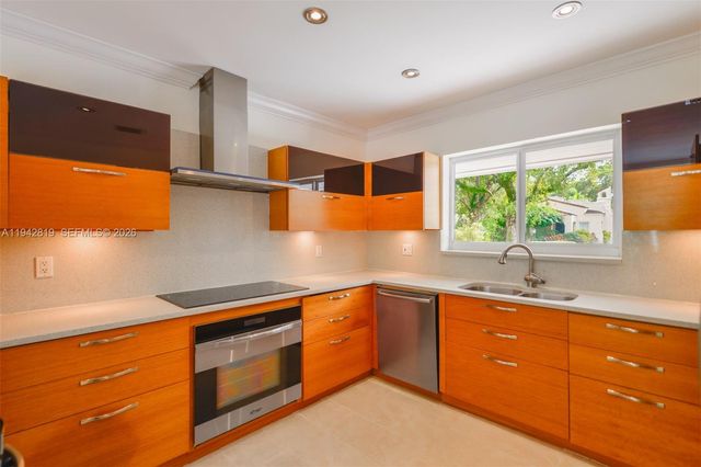 911 Mariana Ave, Coral Gables, FL 33134