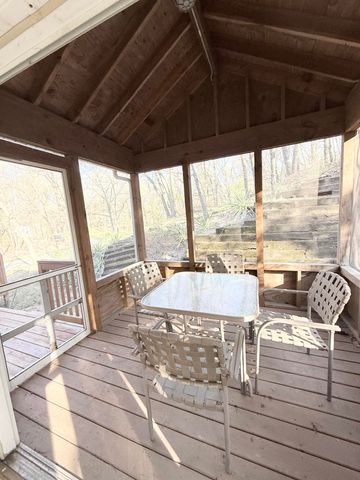 115 S Broadway, Beverly Shores, IN 46301