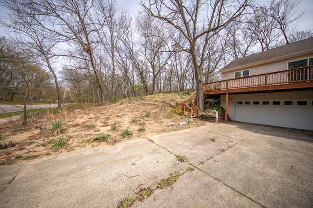 115 S Broadway, Beverly Shores, IN 46301