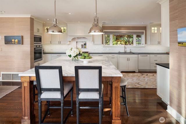 4701 W Ruffner Street, Seattle, WA 98199