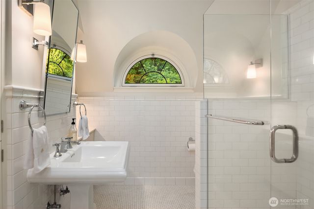 4701 W Ruffner Street, Seattle, WA 98199