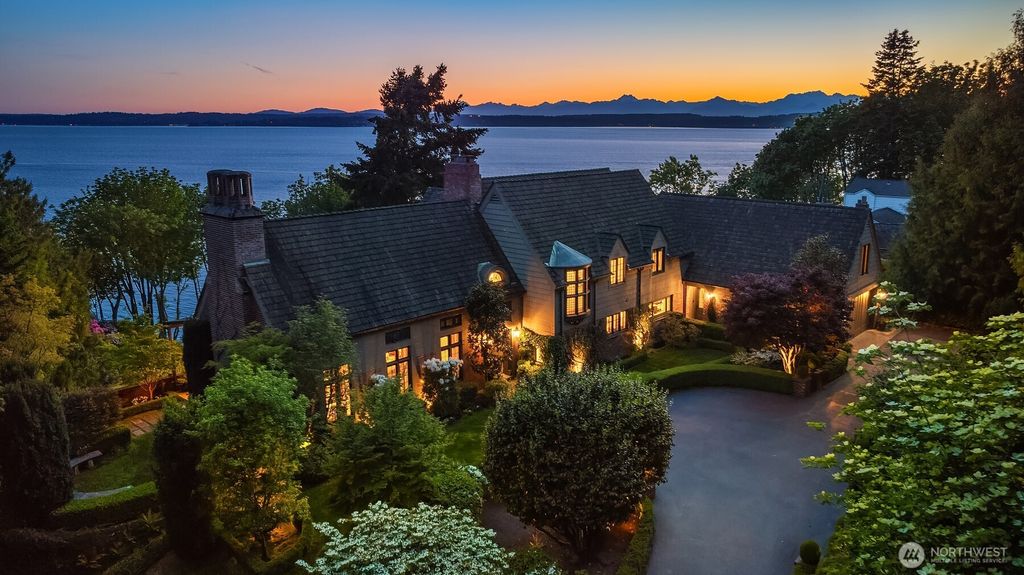 4701 W Ruffner Street, Seattle, WA 98199