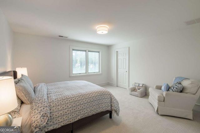 385 Woodward Way, Athens, GA 30606