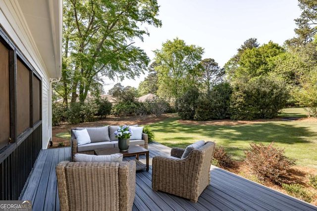 385 Woodward Way, Athens, GA 30606