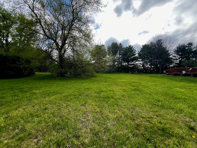 143 Liverpool Drive, Poplar Grove, IL 61065