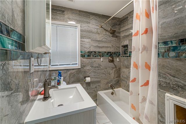 1960 Genesee Street, Buffalo, NY 14211