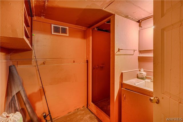 1960 Genesee Street, Buffalo, NY 14211