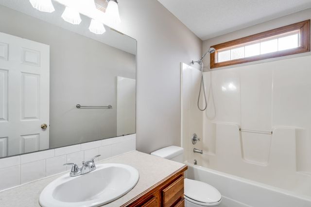 8602 W SHADOW LAKES ST., Wichita, KS 67205