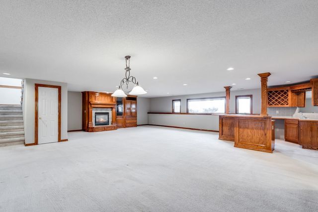 8602 W SHADOW LAKES ST., Wichita, KS 67205