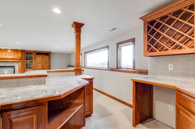 8602 W SHADOW LAKES ST., Wichita, KS 67205