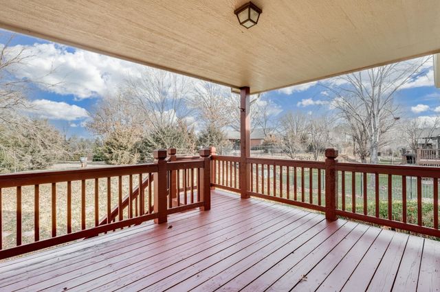 8602 W SHADOW LAKES ST., Wichita, KS 67205