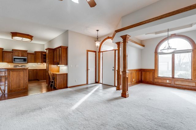 8602 W SHADOW LAKES ST., Wichita, KS 67205