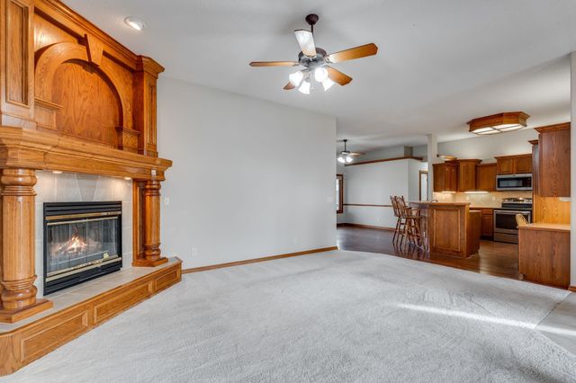 8602 W SHADOW LAKES ST., Wichita, KS 67205