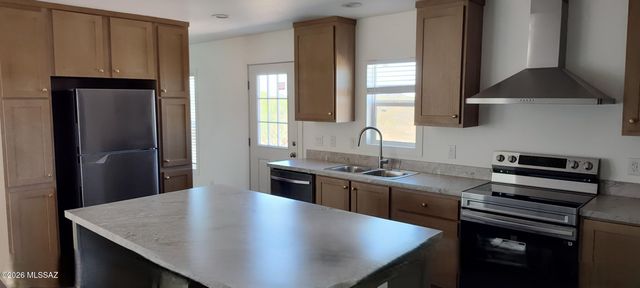 18565 W McClean Road, Marana, AZ 85653