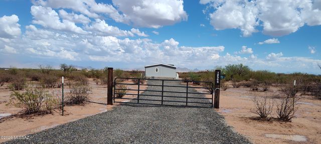 18565 W McClean Road, Marana, AZ 85653