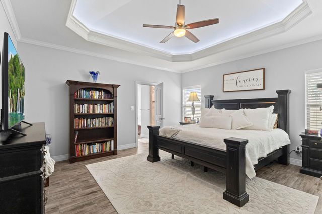 445 Bryant Blvd, Bridge City, TX 77611