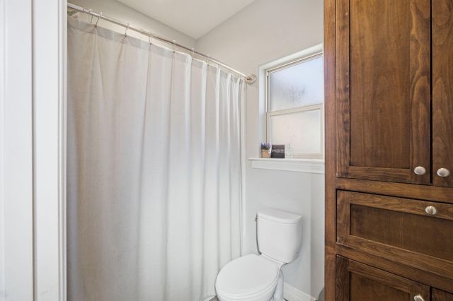 445 Bryant Blvd, Bridge City, TX 77611