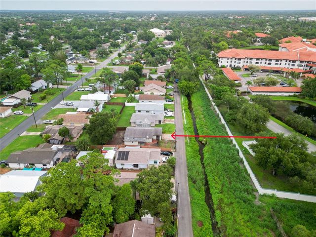 2227 BENSON STREET, Sarasota, FL 34231